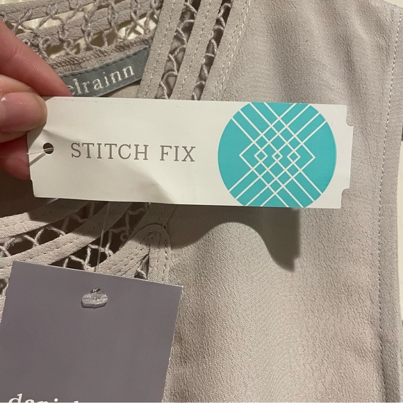 Sleeve Gray Lace Neck Top by Daniel Rainn - Picture 6 of 6